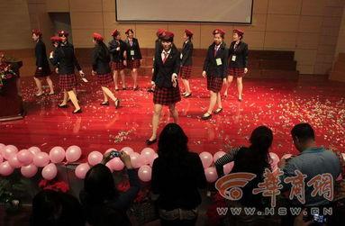 成人礼聚餐仪式视频,青春蜕变，共赴成长之约