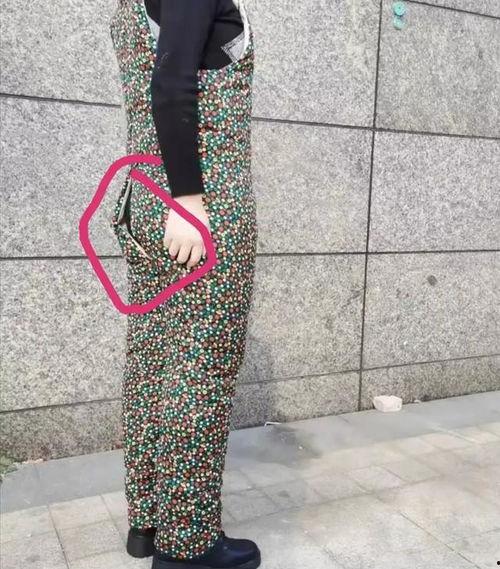 成人开档背带棉裤视频,开档背带棉裤潮流解析